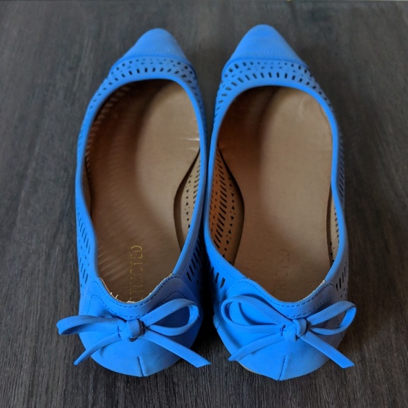 Blue flats - Picture 2 of 6